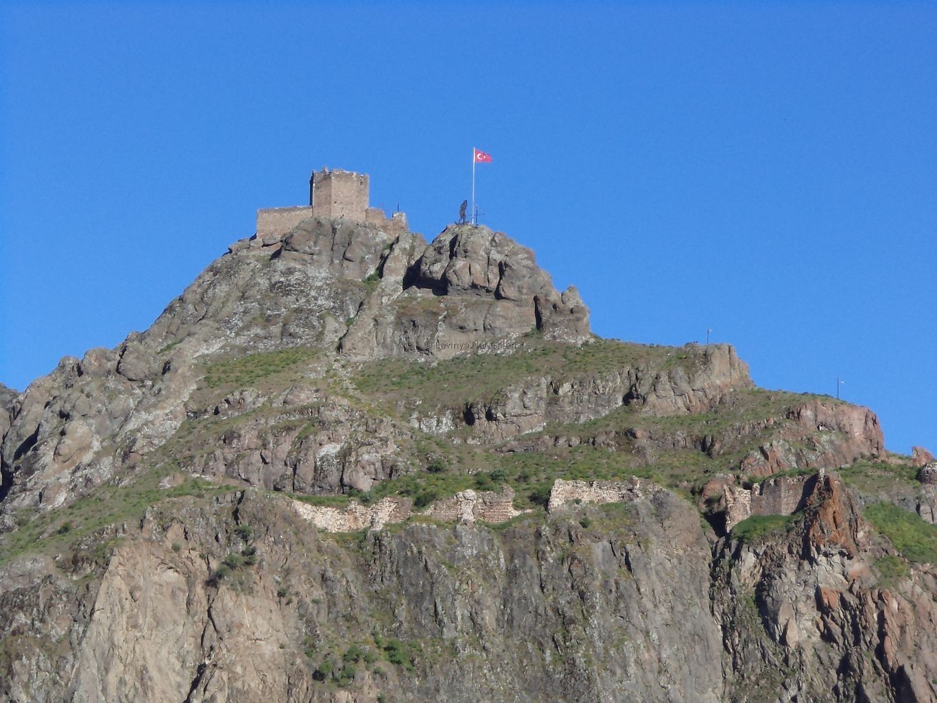 Şebinkarahisar Kalesi