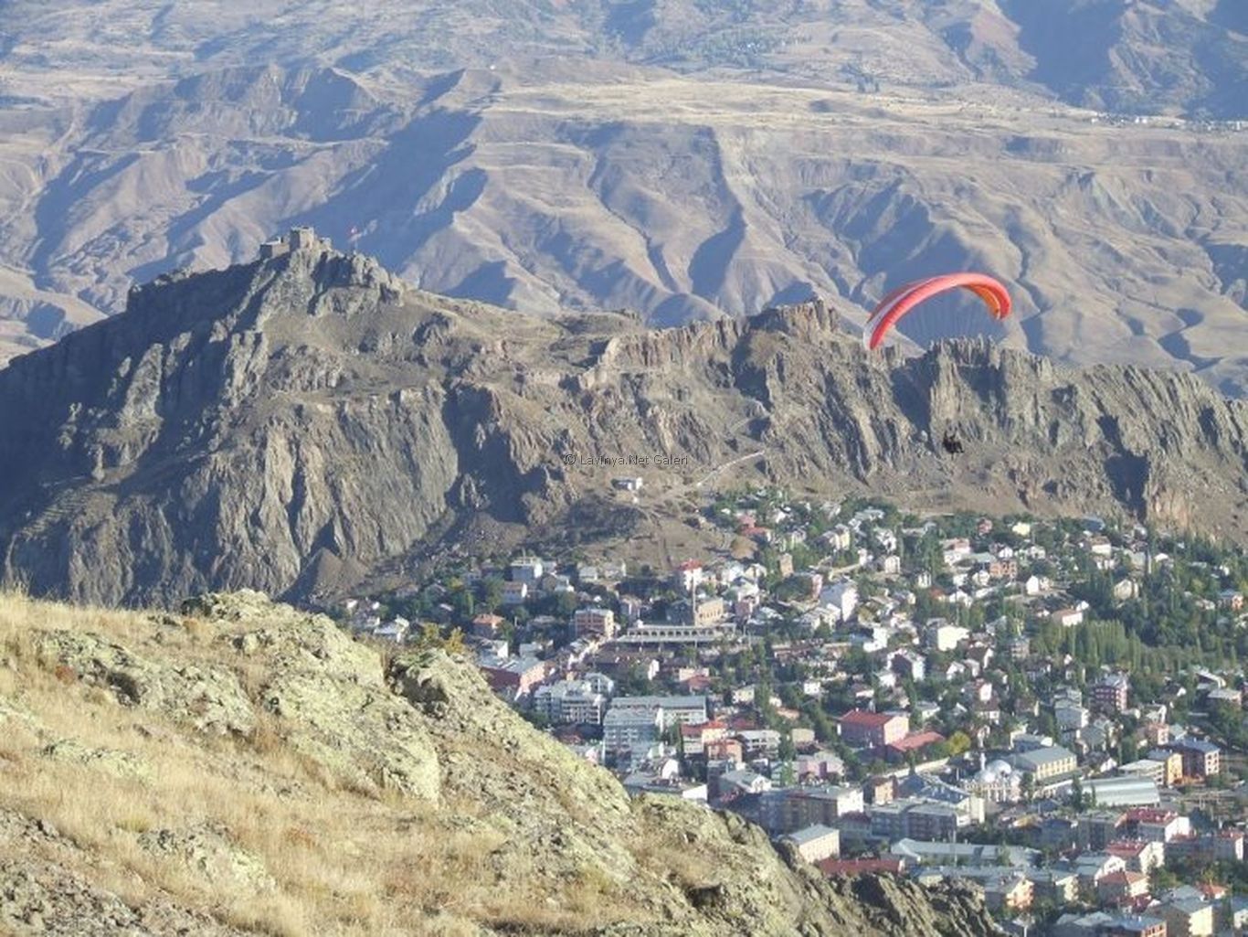 Şebinkarahisar'da Yamaç Paraşütü