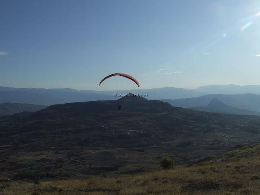 Yamaç Paraşütü