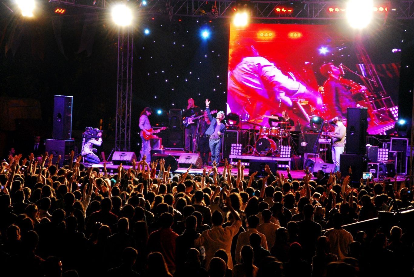 Feridun Düzağaç - Tuzla UNIFEST
