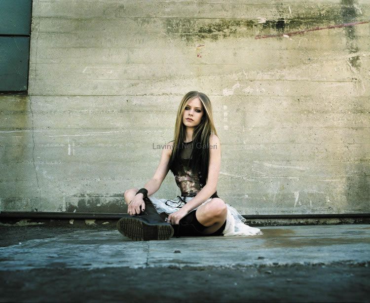 AvRiL LaViGnE